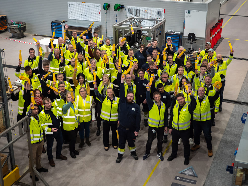 En stor gjeng fra verksted som har sertifisert seg i Gult belte i Lean